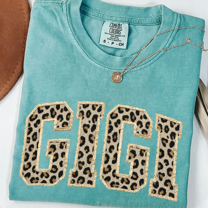 Personalized Gigi Shirt Leopard Print Patchwork Letter Design Custom Grandma Nana Mimi Name Tee Trendy Animal Pattern Family Outfit Gift for Women