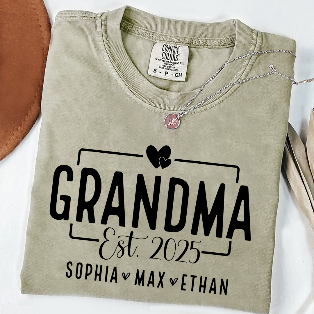 Comfort Colors® Personalized Name Shirt with Heart, Grandma And Kids Gift Tee