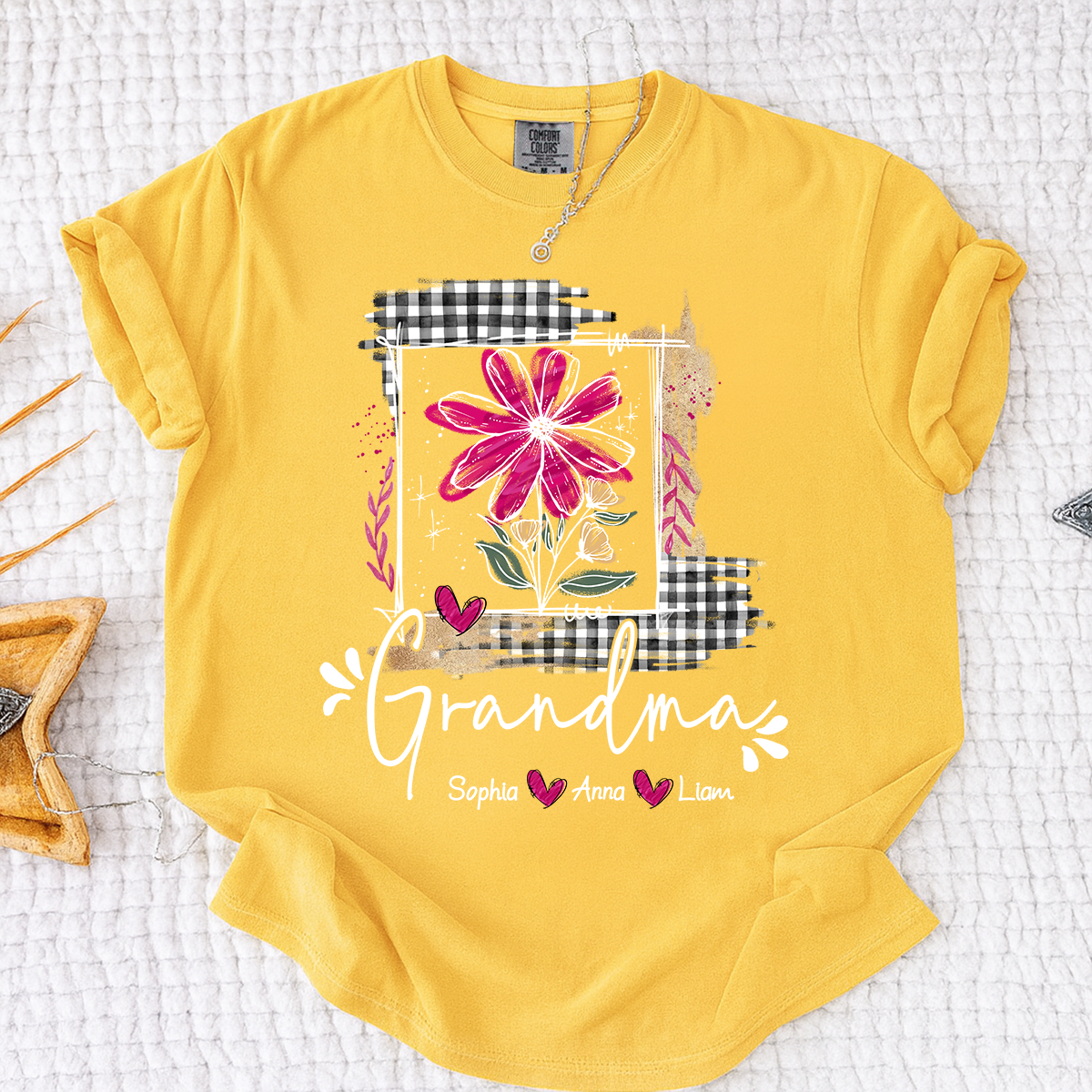 Comfort Colors® Personalized Grandma Shirt with Family Names, Custom Floral Daisy Design, Perfect Gift for Grandma