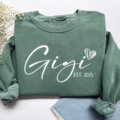 Gigi Est. 2025 Sweatshirt, Personalized Grandma Announcement Tee