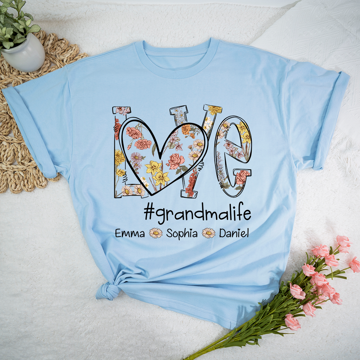 Love Flower Grandma Life With Grandkids, Mother's Day Gift TH T-Shirt