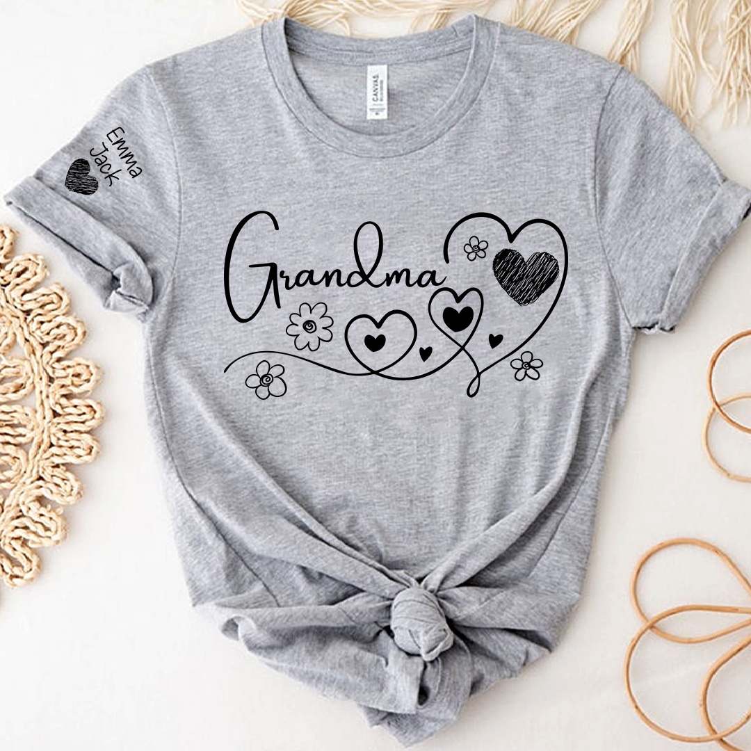 Personalized Grandma Shirt, Custom Family T-Shirt with Heart and Flower Design, Ideal Gift for Grandma