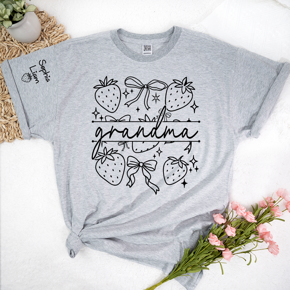 Custom Grandma Tee with Children’s Names, Strawberry Bow Shirt, Perfect Gift for Mom Nana Holidays