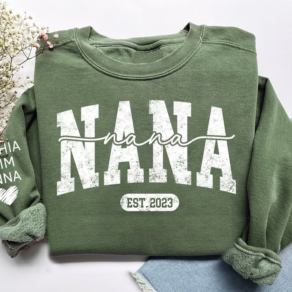 Personalized Nana Est. 2025 Custom Sweatshirt Gift For Grandma And Grandchild