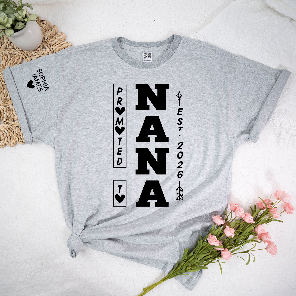 Promoted to Nana Est 2026 Shirt for Women, Cute New Grandma Announcement T-Shirt