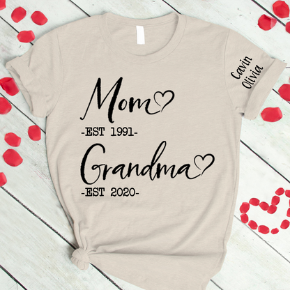 Custom Mom Grandma Est With Grandkids T-Shirt, Personalized Mother's Day Shirt For Mom Grandma Mimi Nana Gigi Gaga