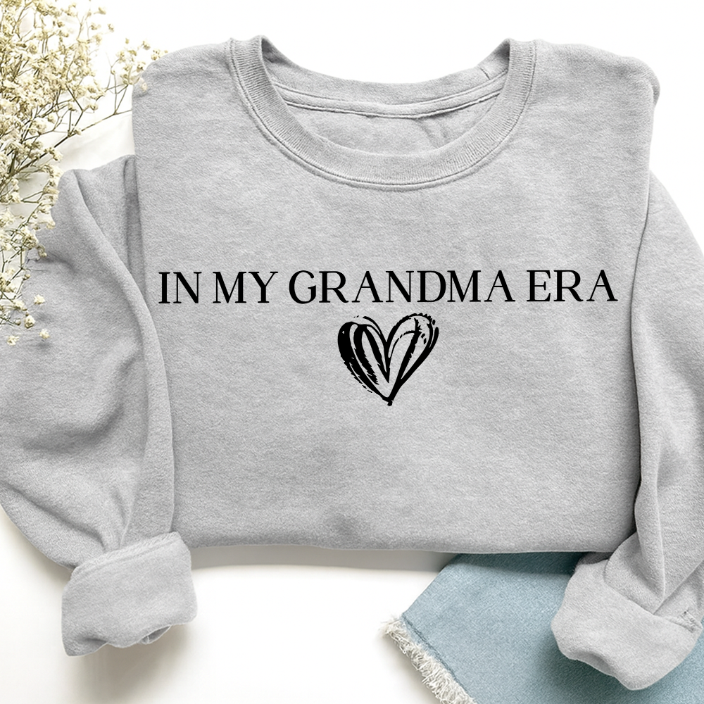 In My Grandma Era Sweatshirt, Cute Heart Graphic Tee for Grandma
