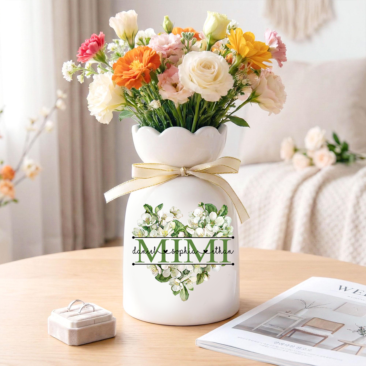 Custom Ceramic Flower Vase, Personalized Heart Design with Family Names, Ideal Gift for Grandma