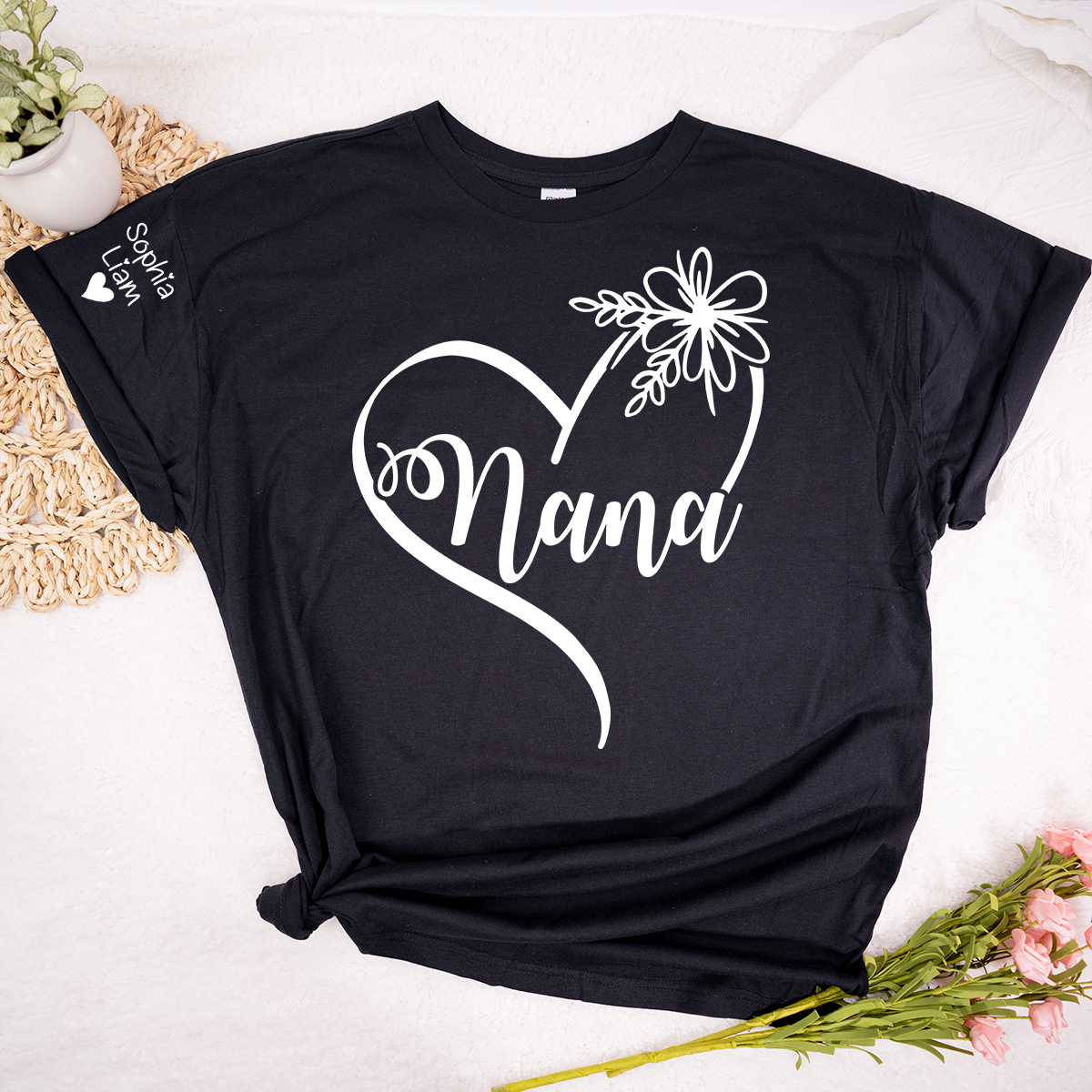 Custom Nana T-Shirt with Elegant Heart and Flower Design – Personalized Gift for Grandma