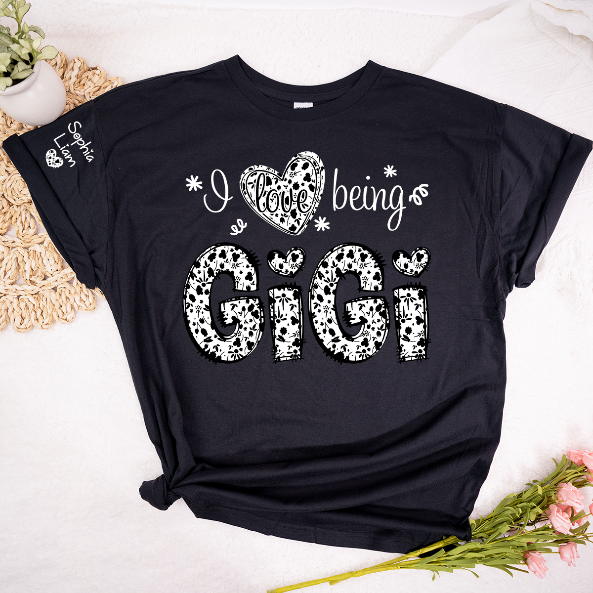I Love Being Gigi Shirt for Grandma, Cute Floral Heart Typography Gigi T-Shirt, Sweet Family Gift for Women