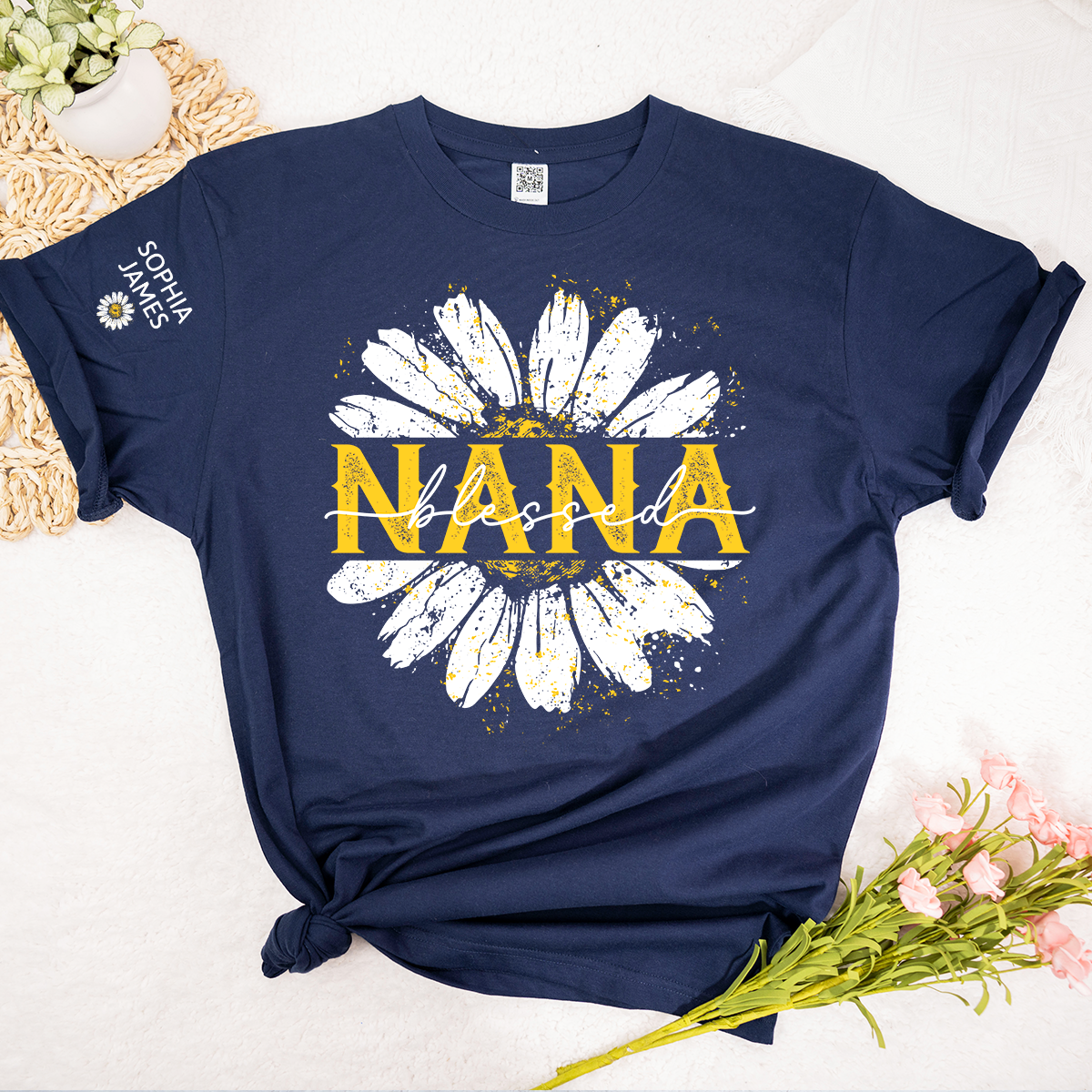 Custom Blessed Nana Floral T Shirt, Beautiful Daisy Print for Grandmothers, Ideal for Mother's Day