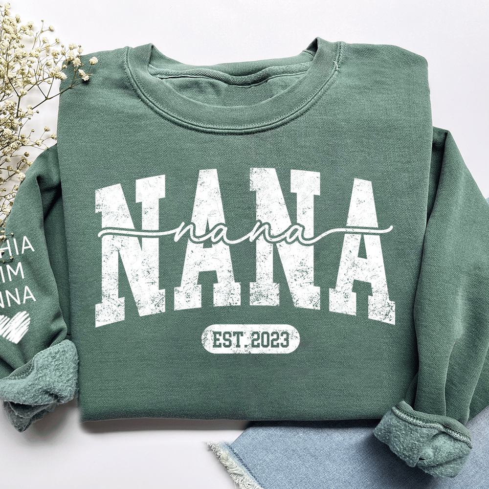 Personalized Nana Est. 2025 Custom Sweatshirt Gift For Grandma And Grandchild