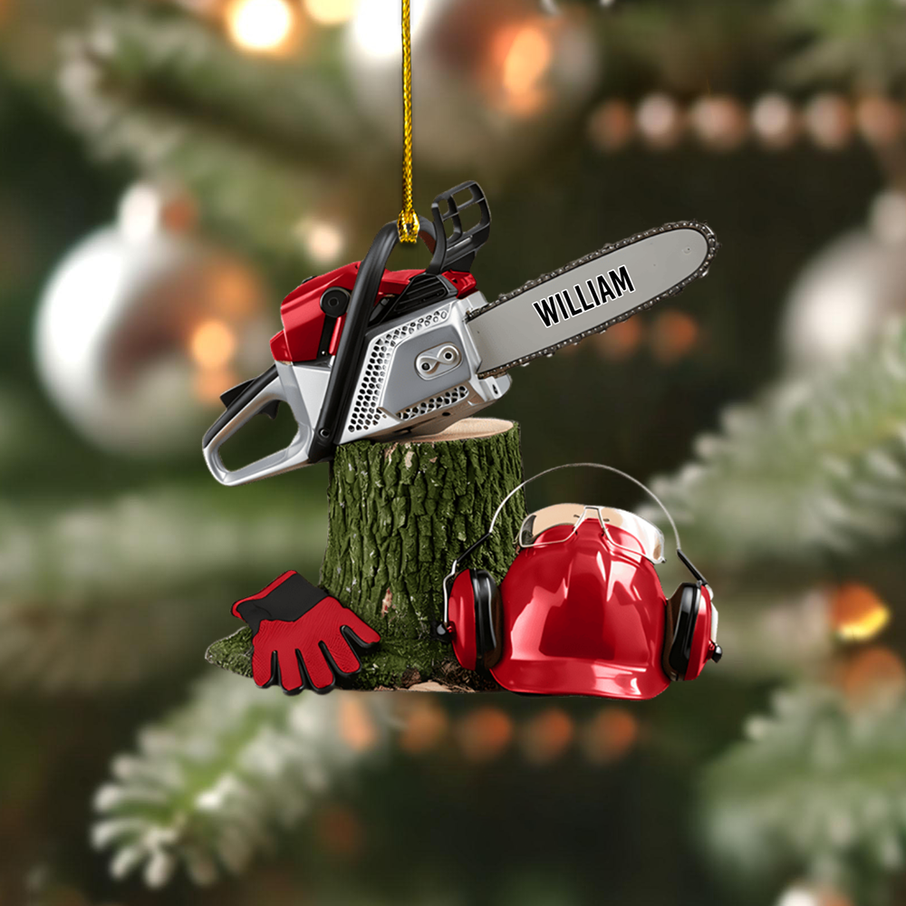 Personalized Chainsaw Ornament – Custom Name Chainsaw Christmas Decoration for Tree Workers and Woodcutters Ornament