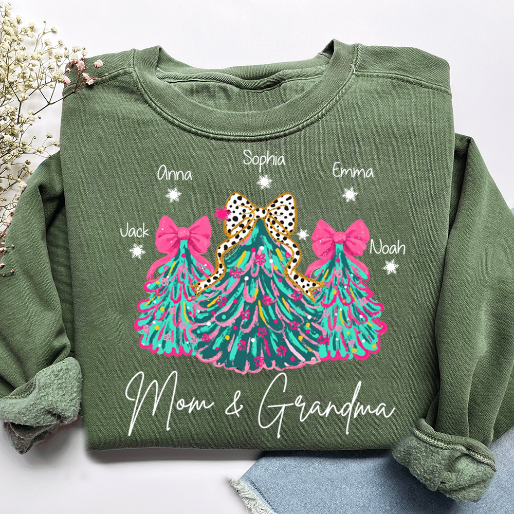 Personalized Mom & Grandma Tree Christmas Sweatshirt, Customized Gifts for Grandma and Kids