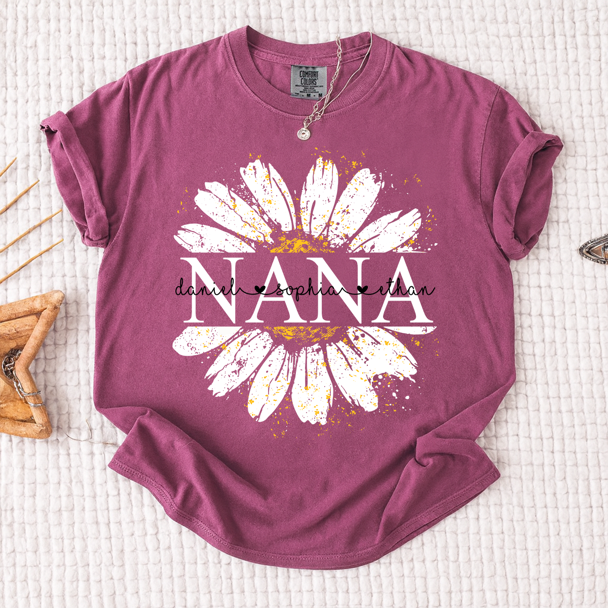 Comfort Colors Personalized Nana Shirt with Beautiful Daisy Print – Custom Grandma Gift with Children’s Names