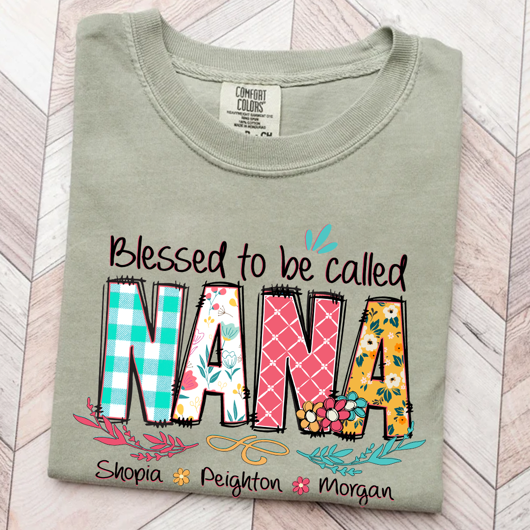 Blessed to Be Called Nana Shirt – Personalized Grandmother T-Shirt with Grandkids' Names – Cute Floral Nana Gift for Grandma, Mother's Day, Birthday