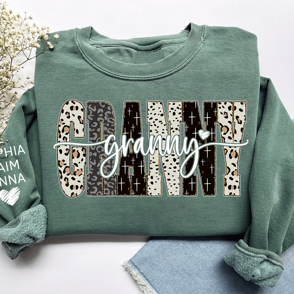 Custom Bible Style Granny Sweatshirt – Personalized Gift for Mom, Mama, or Grandma with Grandkids’ Names