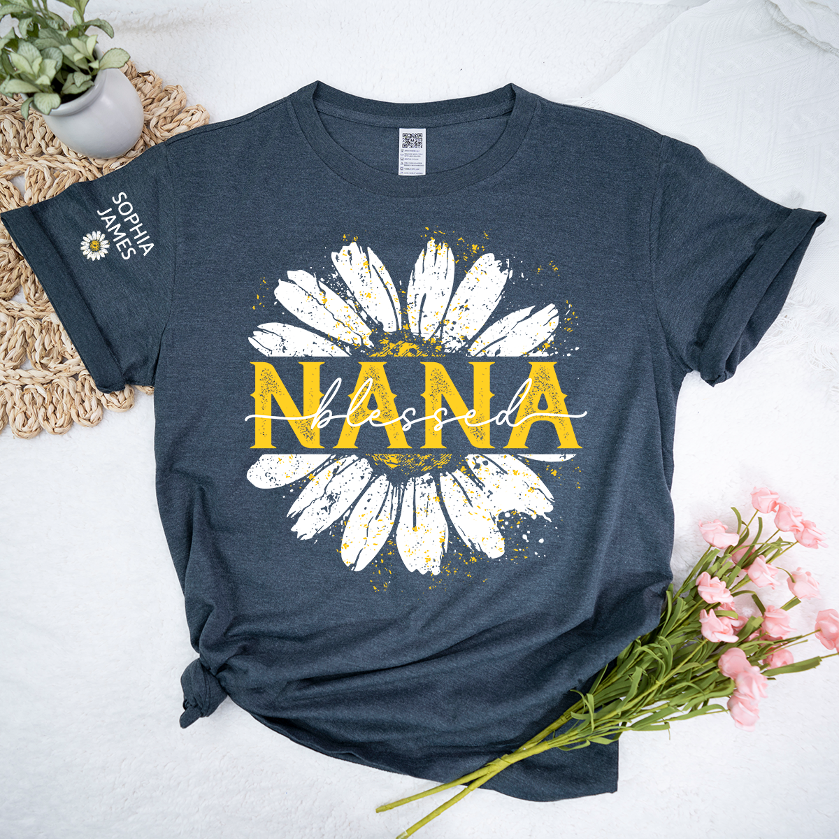 Custom Blessed Nana Floral T Shirt, Beautiful Daisy Print for Grandmothers, Ideal for Mother's Day
