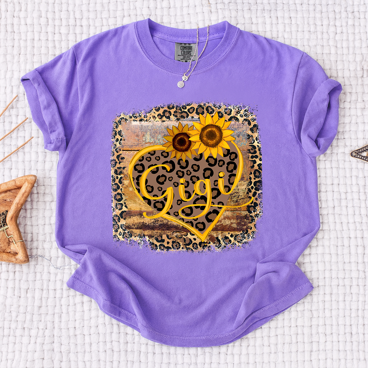 Comfort Colors Leopard Print Gigi Shirt, Personalized Sunflower Heart T-Shirt, Cute Grandmother Gift, Gigi Floral Leopard Tee, Gift for Mother's Day