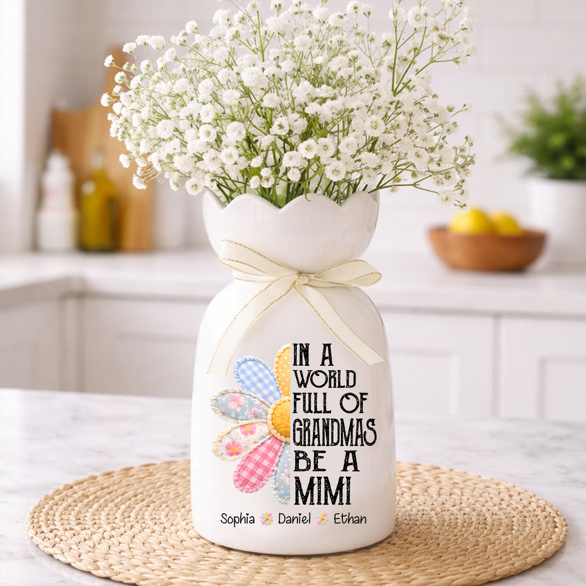 In a World Full of Grandmas Be a Mimi Flower Vase, Personalized Gift for Mimi with Grandkids' Names, Perfect for Mother's Day, Birthday