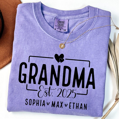 Comfort Colors® Personalized Name Shirt with Heart, Grandma And Kids Gift Tee