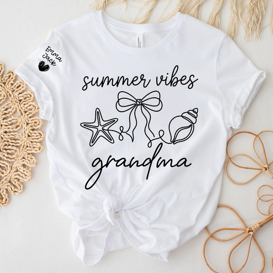 Summer Vibes Grandma Shirt, Cute Beach Grandma T Shirt, Seashell Starfish Bow Graphic Tee for Women, Coastal Grandma Gift
