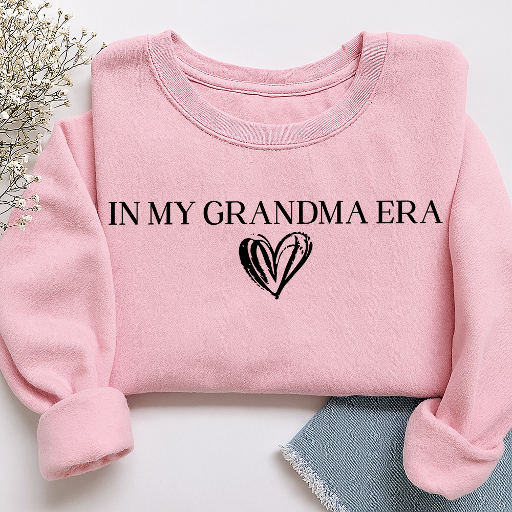 In My Grandma Era Sweatshirt, Cute Heart Graphic Tee for Grandma