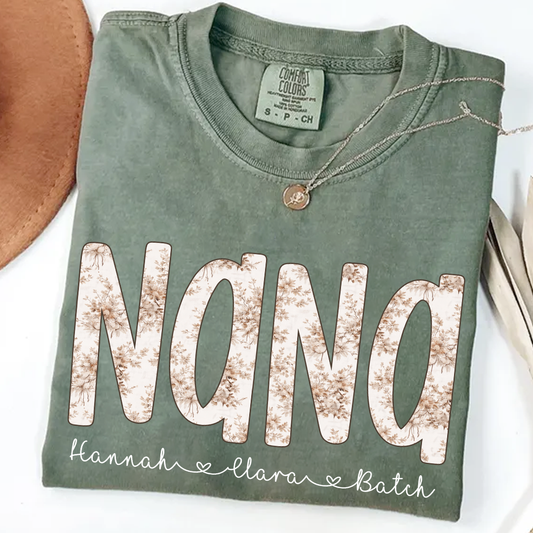 Comfort Colors Nana Floral Name Sweatshirt for Grandma, Personalized Kids Names Shirt, Vintage Neutral Flower Graphic Pullover, Custom Grandma Gift from Grandkids, Cozy Family Keepsake Top