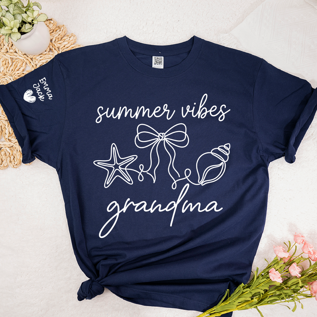 Summer Vibes Grandma Shirt, Cute Beach Grandma T Shirt, Seashell Starfish Bow Graphic Tee for Women, Coastal Grandma Gift