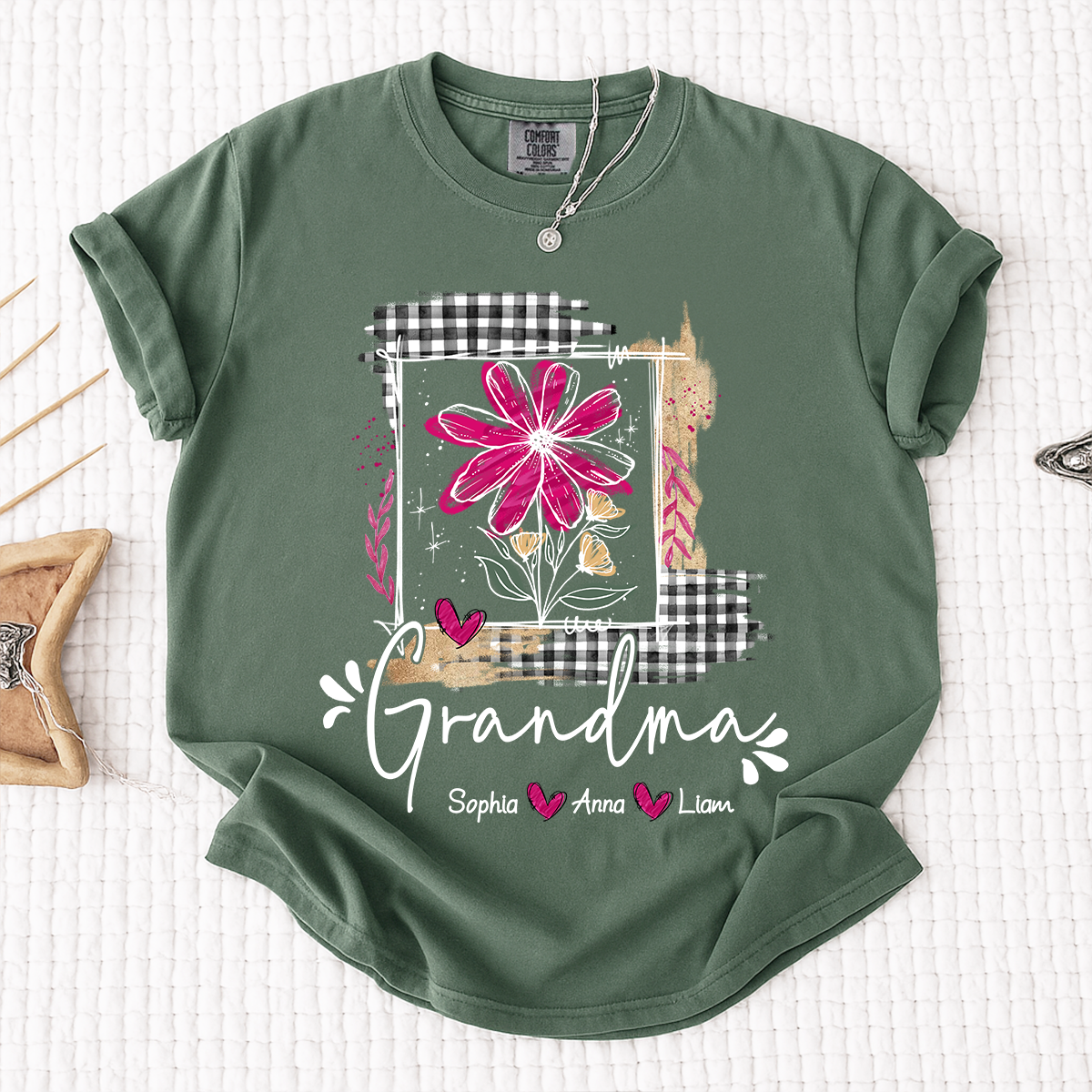 Comfort Colors® Personalized Grandma Shirt with Family Names, Custom Floral Daisy Design, Perfect Gift for Grandma