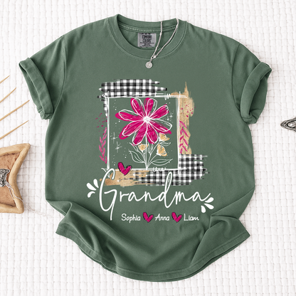 Comfort Colors® Personalized Grandma Shirt with Family Names, Custom Floral Daisy Design, Perfect Gift for Grandma