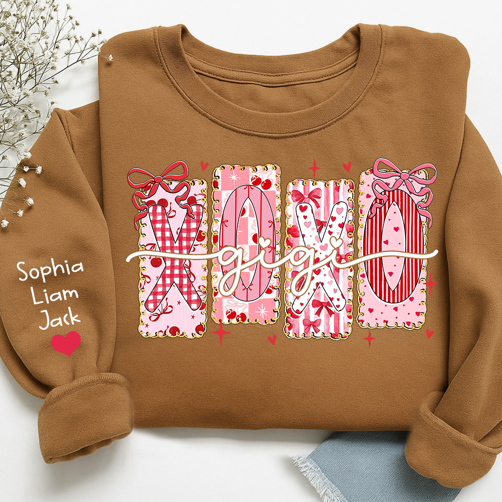 XOXO Gigi Crewneck Sweatshirt, A Valentine's Day Love Design With Custom Names For Grandmothers And Grandchildren