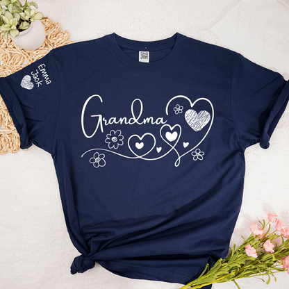Personalized Grandma Shirt, Custom Family T-Shirt with Heart and Flower Design, Ideal Gift for Grandma