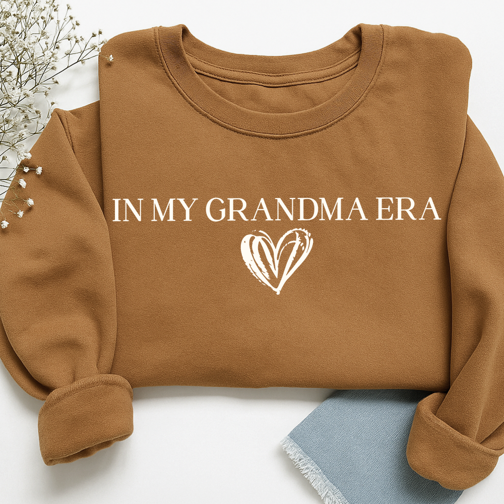 In My Grandma Era Sweatshirt, Cute Heart Graphic Tee for Grandma