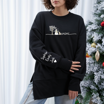 Custom Mama And Kids Name Women Oversized Sweatshirt – Personalized Thumbhole Long Sleeve Pullover, Cozy Fall Side Slit Sweater