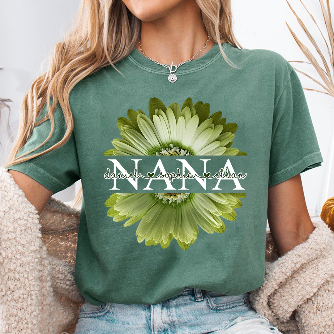Custom Nana Shirt with Large Green Flower – Personalized Grandma Gift Featuring Grandkids Names