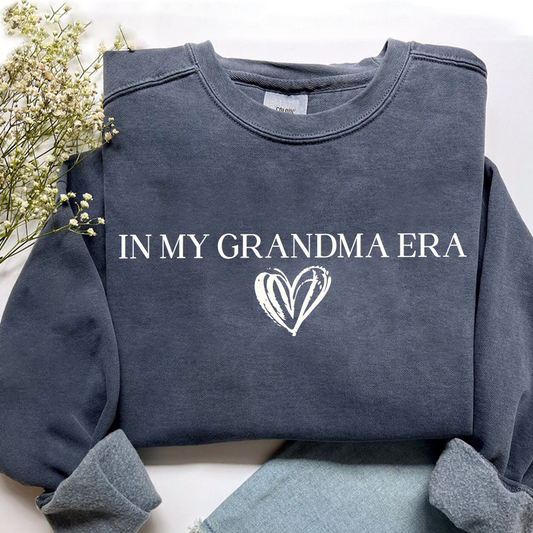 In My Grandma Era Sweatshirt, Cute Heart Graphic Tee for Grandma