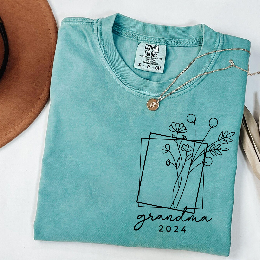 Comfort Colors® T-Shirt with Flowers, Custom Nickname Grandma And Kids