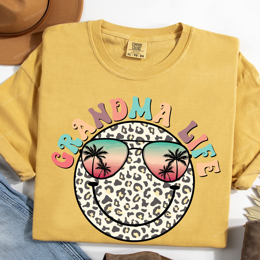 Comfort Colors® Grandma Life Summer Smile T-Shirt, Custom Grandma With Grandkids Shirt