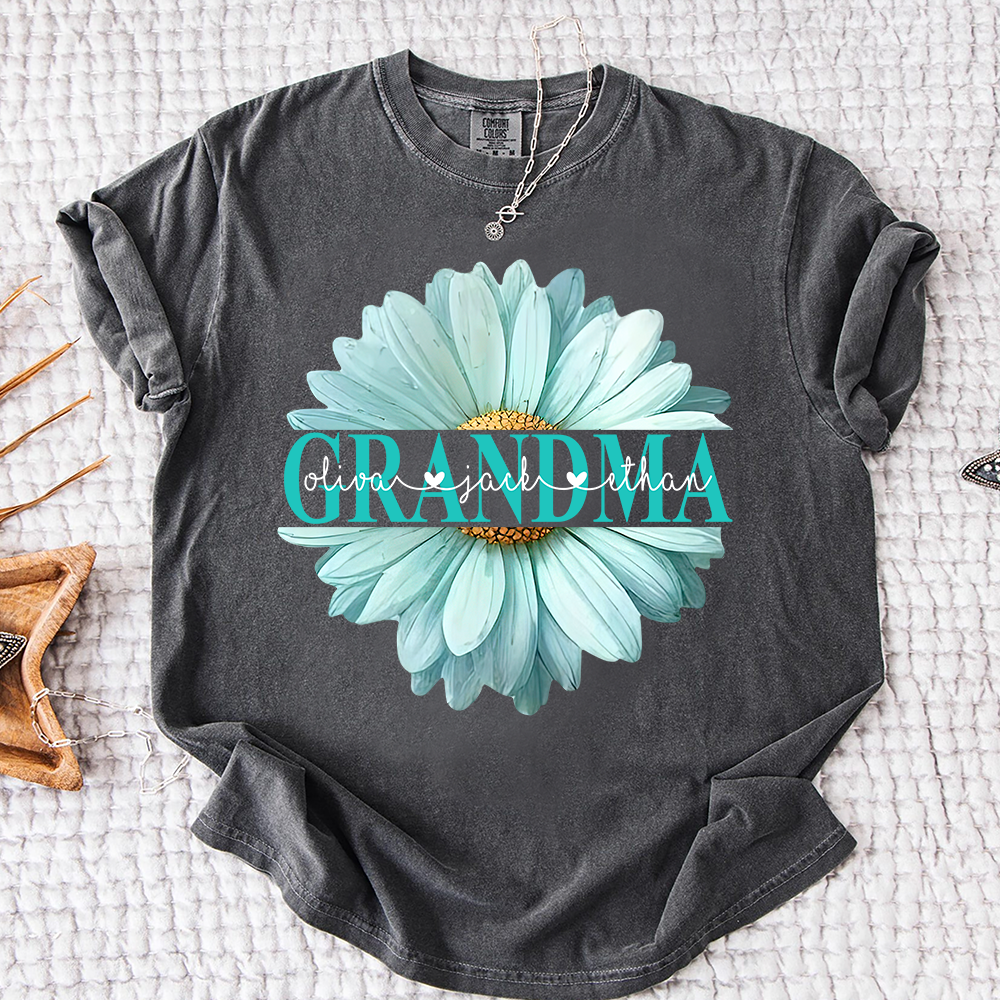 Comfort Colors® Personalized Grandma Flower Daisy Shirt with Kids Names, Custom Daisy Floral Grandma Nana Mimi T-Shirt, Meaningful Gift for Mother’s Day Birthday