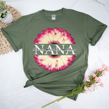 Personalized Nana T-Shirt with Pink Flower Graphic – Custom Grandma Gift Featuring Grandkids Names