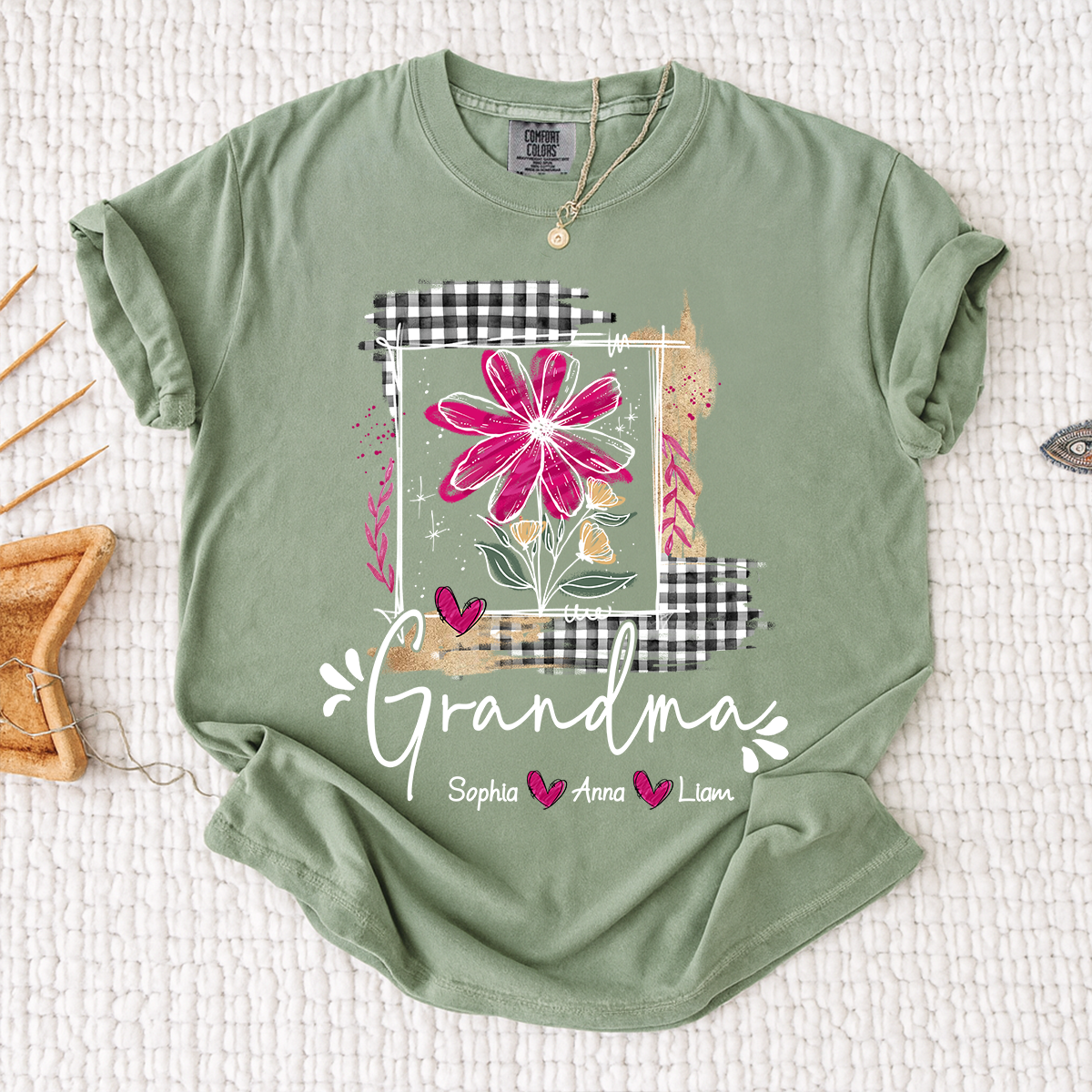 Comfort Colors® Personalized Grandma Shirt with Family Names, Custom Floral Daisy Design, Perfect Gift for Grandma