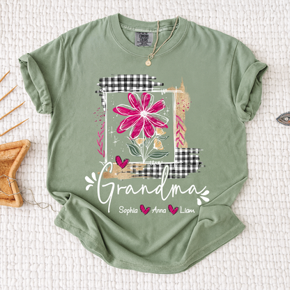 Comfort Colors® Personalized Grandma Shirt with Family Names, Custom Floral Daisy Design, Perfect Gift for Grandma