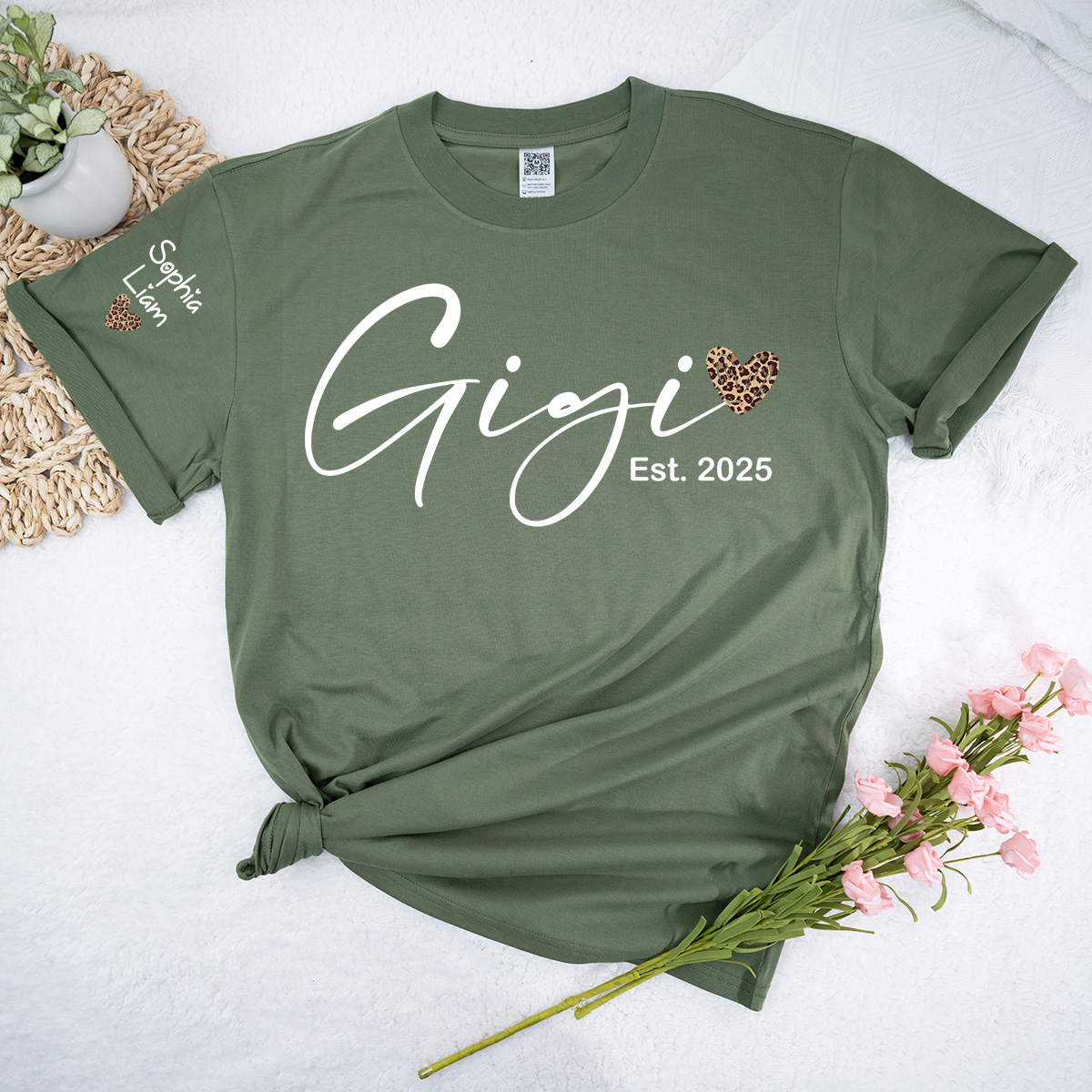 Gigi Est 2025 Shirt, New Gigi Grandma T Shirt with Leopard Heart, Cute Gift for Gigi