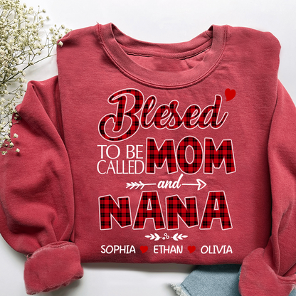 Christmas Mom And Grandma Shirt with Custom Kids’ Names, Cozy Holiday Gift