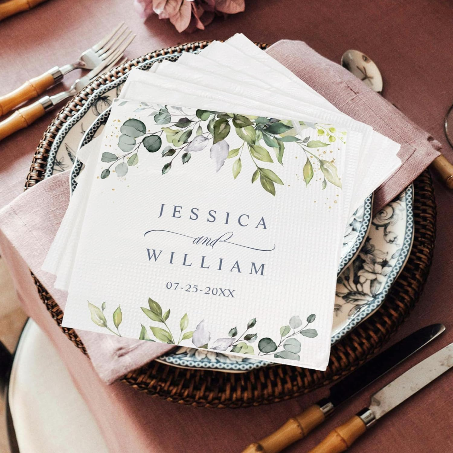 Custom Wedding Napkins Green Leaf Design – Personalized Bride & Groom Elegant Decor