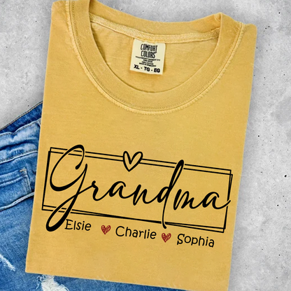 Personalized Grandma Shirt – Custom Family Name T-Shirt with Grandkids' Names – Gift for Grandma, Nana, Mom – Mother's Day, Birthday Gift