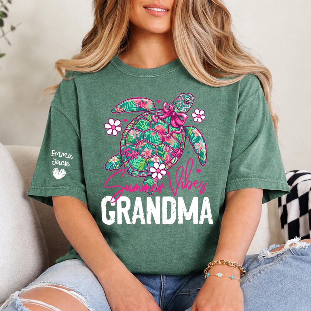 Grandma Summer Vibes T Shirt, Cute Sea Turtle Graphic Tee, Coastal Beach Grandma Shirt, Summer Vacation Gift for Women