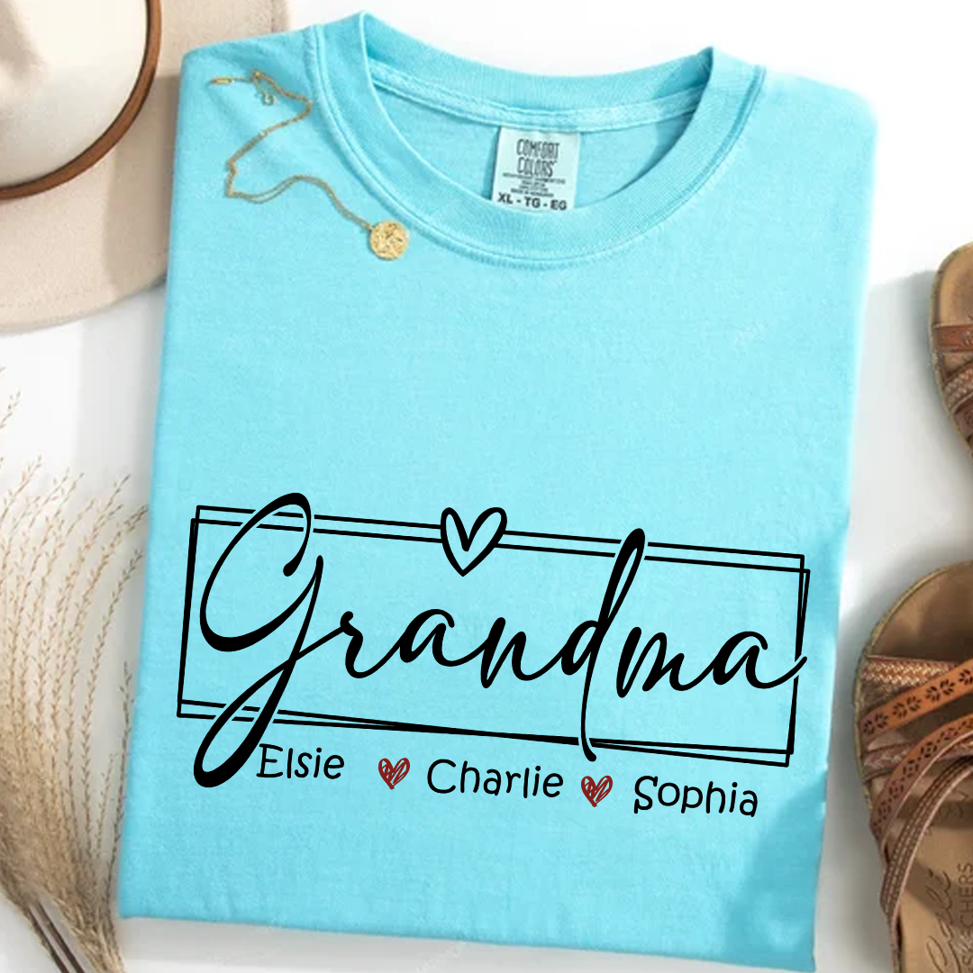 Personalized Grandma Shirt – Custom Family Name T-Shirt with Grandkids' Names – Gift for Grandma, Nana, Mom – Mother's Day, Birthday Gift