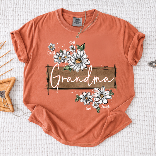 Comfort Colors® Personalized Mimi Floral Shirt, Custom Grandma T-Shirt with Daisy Design For Gitf Family